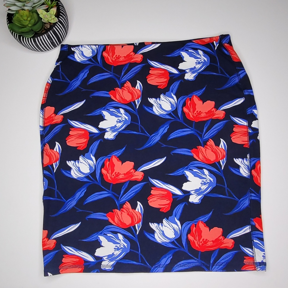 Old Navy Floral Pencil skirt medium